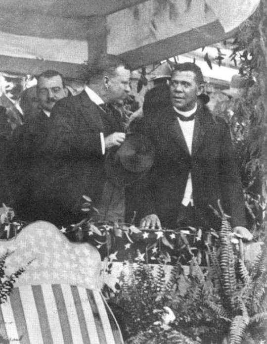 Theodore Roosevelt at Tuskegee with Booker T Washington 1905